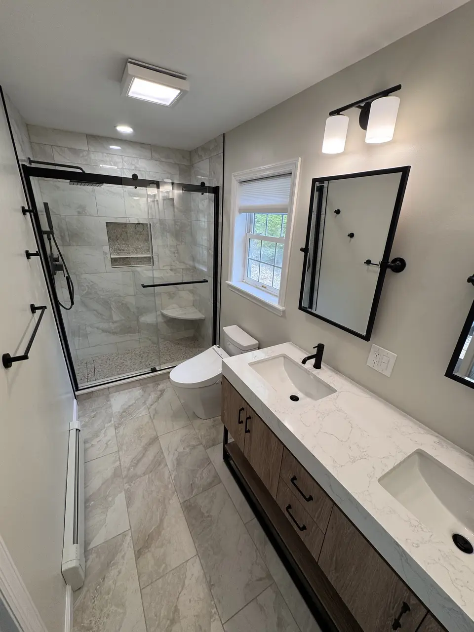 Main bathroom in Wanaque — 