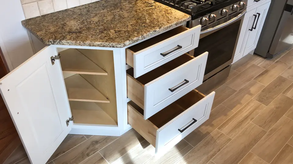 Corner cabinet & deep drawers